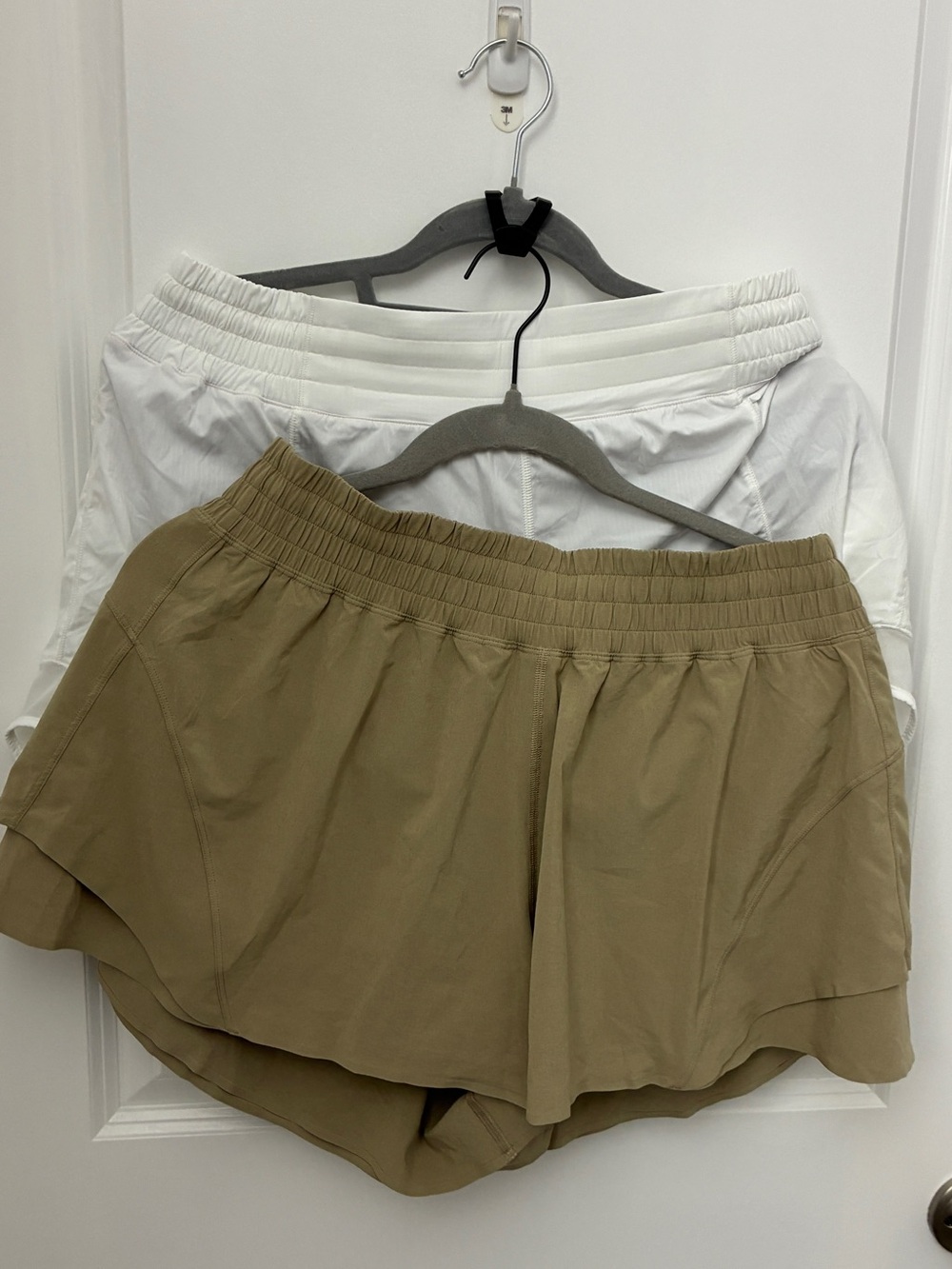 Lululemon Speed Up Running Shorts Bundle White & Tan Size 14/Large